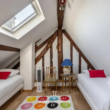 דירה Le Sejour Honfleurais 3 Duplex With Local Charm Center 4 Guests