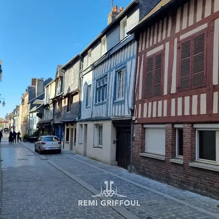Le Sejour Honfleurais 3 Duplex With Local Charm Center 4 Guests Апартаменты *
