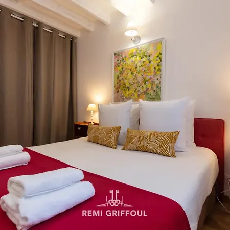 Апартаменты Le Sejour Honfleurais 3 Duplex With Local Charm Center 4 Guests *